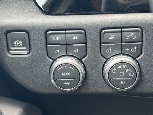 New 2026 GMC Sierra 2500 SLE w/ SLE Value Package; image 22