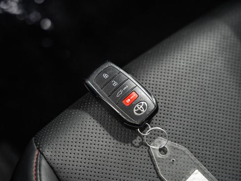 Used 2023 Toyota Prius Prime Premium image 46