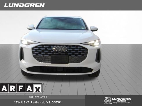 Certified 2025 Audi Q5 Premium w/ Convenience Package AWD/4WD image 4