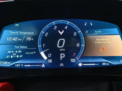 Used 2024 Chevrolet Corvette Stingray Premium Conv w/ 3LT RWD image 15