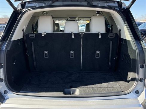 Used 2023 Nissan Pathfinder SL image 10