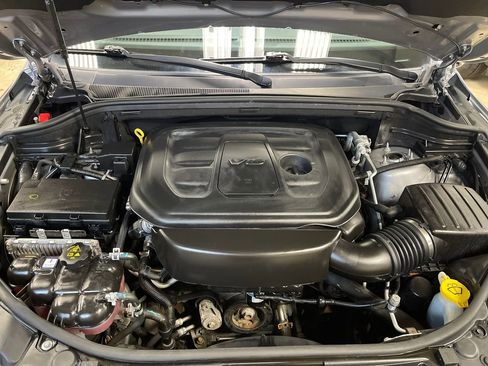 Used 2021 Jeep Grand Cherokee Limited w/ Premium Lighting Group AWD/4WD image 3