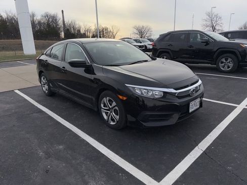 Certified 2018 Honda Civic LX image 6