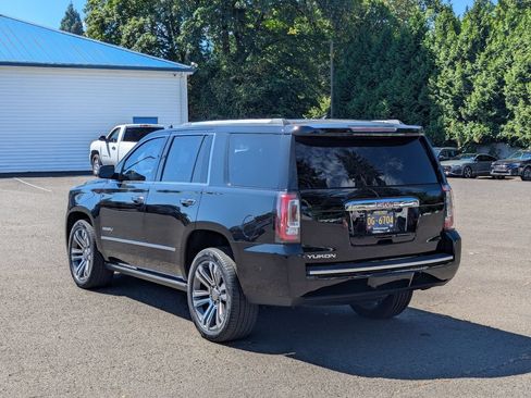 Used 2020 GMC Yukon Denali w/ Denali Ultimate Package AWD/4WD image 3