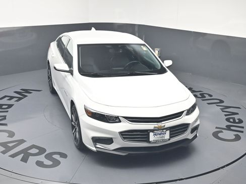 Used 2017 Chevrolet Malibu LT w/ Leather Package FWD image 31