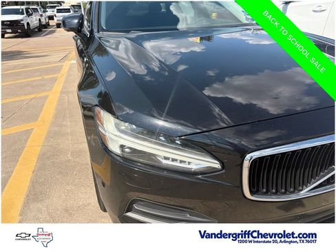 Used 2017 Volvo S90 T6 Momentum w/ Vision Package AWD/4WD image 4