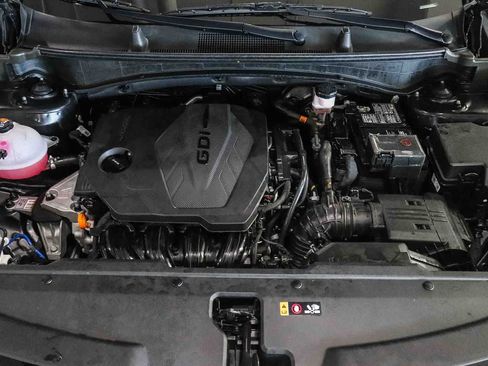 Used 2024 Kia Sportage EX FWD image 27