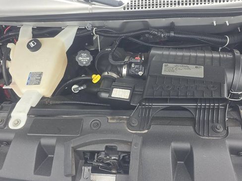 Used 2016 Chevrolet Express 2500 RWD image 17