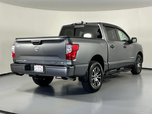 Used 2024 Nissan Titan SV w/ SV Convenience Package AWD/4WD image 7