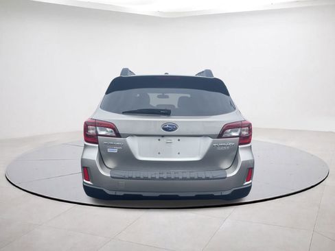 Used 2015 Subaru Outback 2.5i Premium image 5