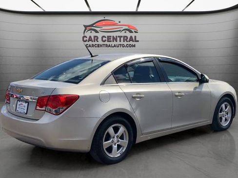 Used 2013 Chevrolet Cruze LT image 5
