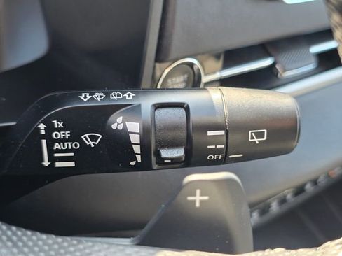 Used 2024 Mitsubishi Outlander SE image 34