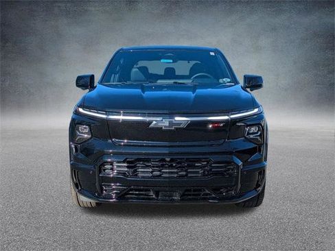 New 2025 Chevrolet Silverado EV RST image 9