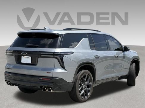 Used 2024 Chevrolet Traverse RS w/ LPO, Floor Liner Package FWD image 22