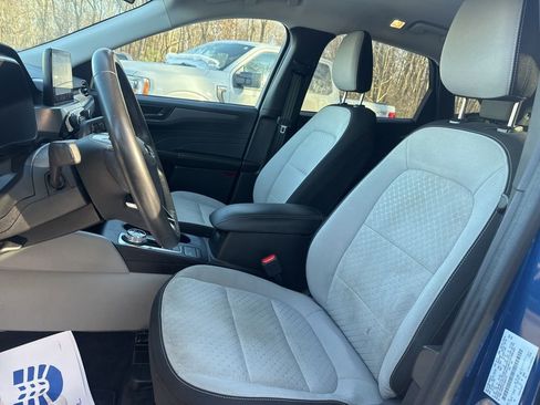 Used 2023 Ford Escape Active image 14