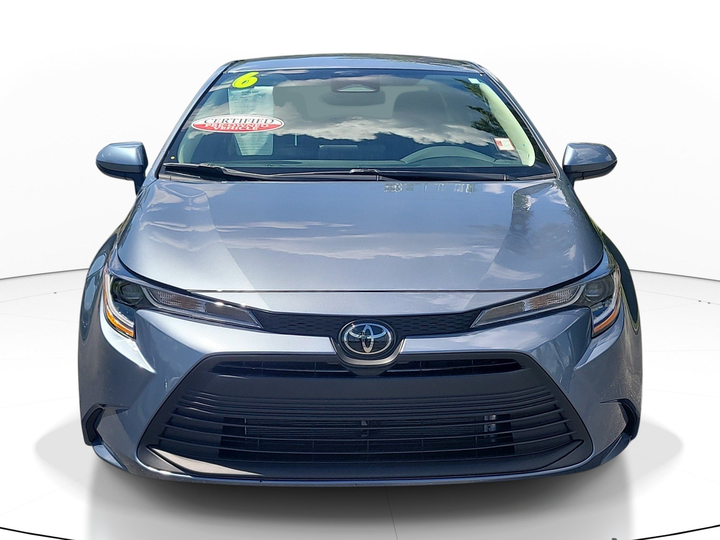 Used 2026 Toyota Corolla LE w/ LE Premium Package FWD image 2