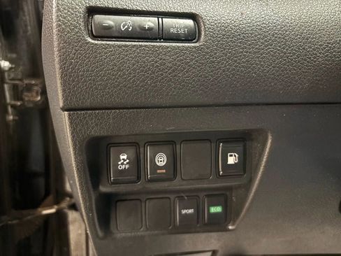 Used 2020 Nissan Rogue S w/ Special Edition Package image 46