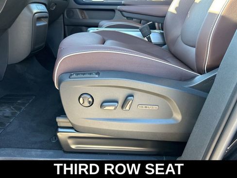 New 2025 Volkswagen ID. Buzz Pro S image 10