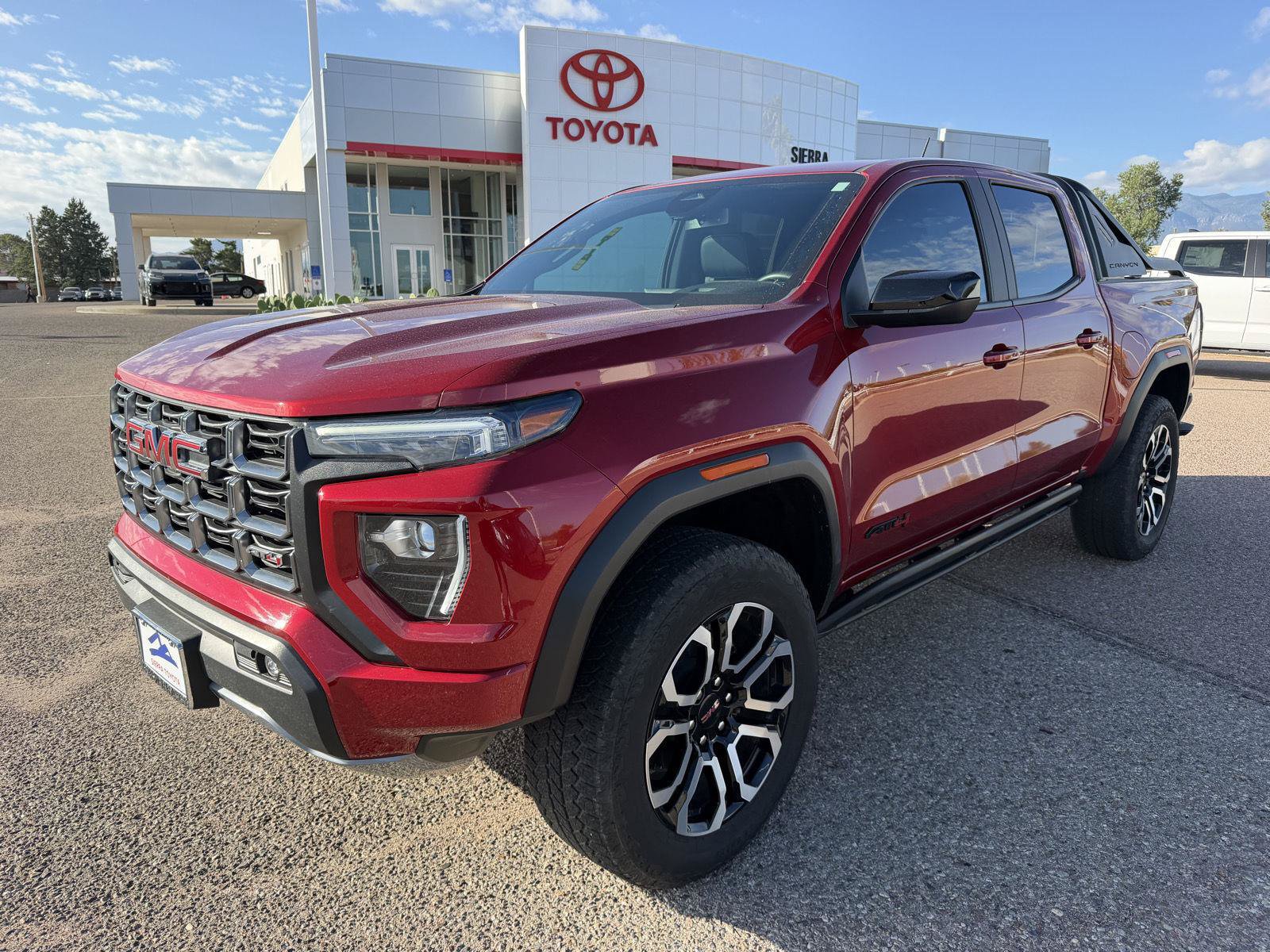 Used 2025 GMC Canyon AT4 w/ Nightfall Edition AWD/4WD image 1
