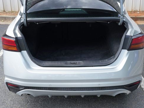 Used 2022 Nissan Altima 2.5 SV FWD image 9