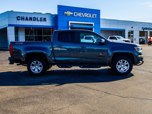 Used 2019 Chevrolet Colorado LT w/ LT Convenience Package AWD/4WD image 8