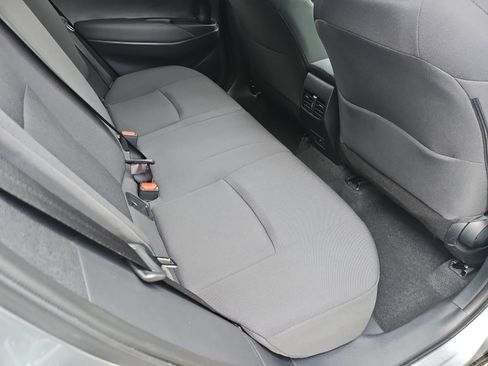 Used 2024 Toyota Corolla Cross LE FWD image 32