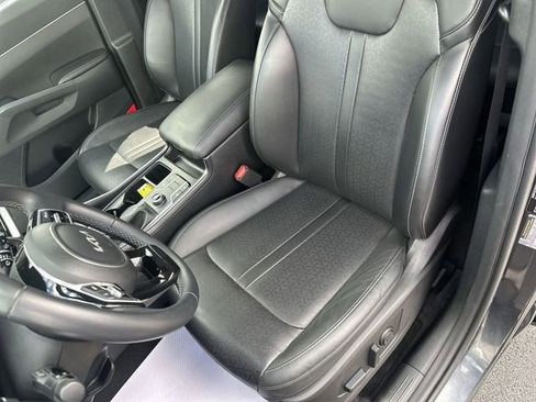 Used 2023 Kia Sorento S FWD image 15
