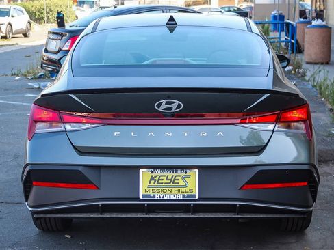 New 2025 Hyundai Elantra Sport image 5