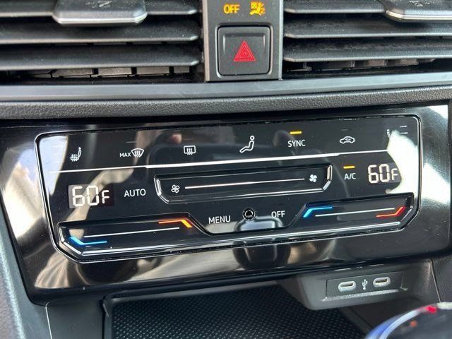 Used 2025 Volkswagen Jetta Sport FWD image 35