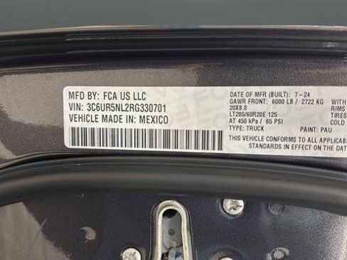 Used 2024 RAM 2500 Laramie w/ Night Edition image 39