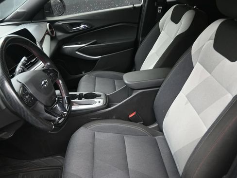 Used 2024 Chevrolet Trax RS w/ Driver Confidence Package FWD image 12