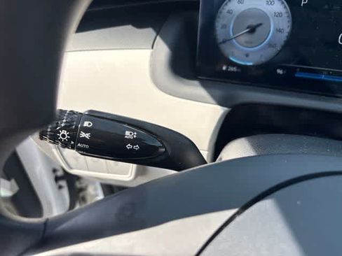 Used 2024 Hyundai Tucson SEL FWD image 16