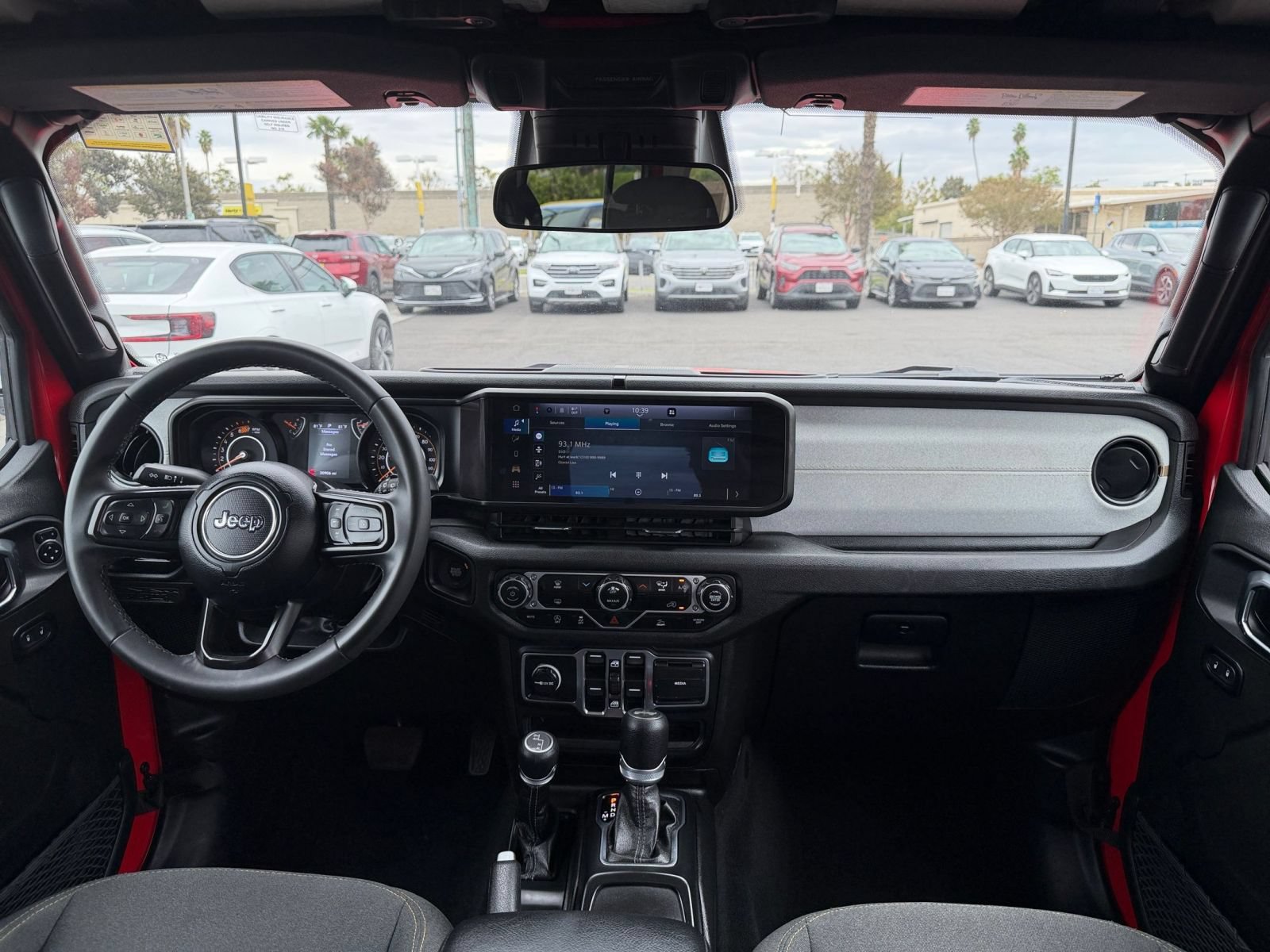 Used 2025 Jeep Wrangler Unlimited Sport AWD/4WD image 31