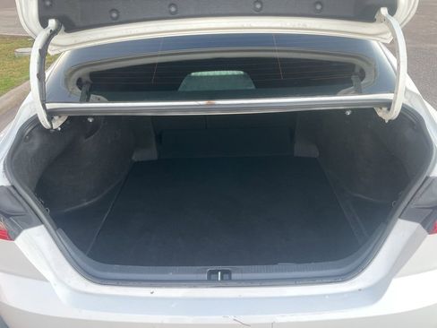 Used 2025 Toyota Camry SE image 13