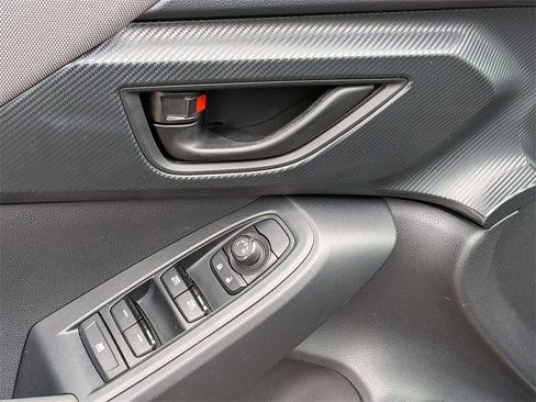 Used 2024 Subaru Crosstrek 2.0i Premium image 13