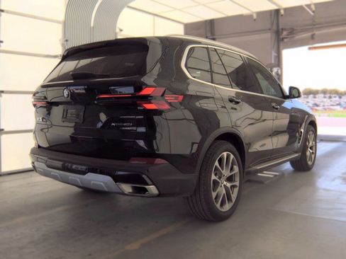 Used 2026 BMW X5 xDrive40i AWD/4WD image 3