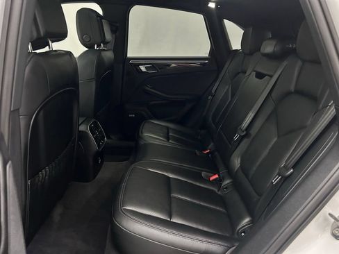Used 2024 Porsche Macan AWD/4WD image 14
