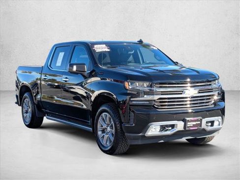 Used 2019 Chevrolet Silverado 1500 High Country image 3