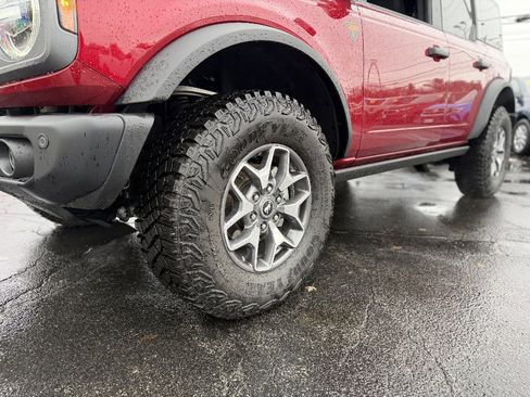Used 2025 Ford Bronco Badlands AWD/4WD image 9