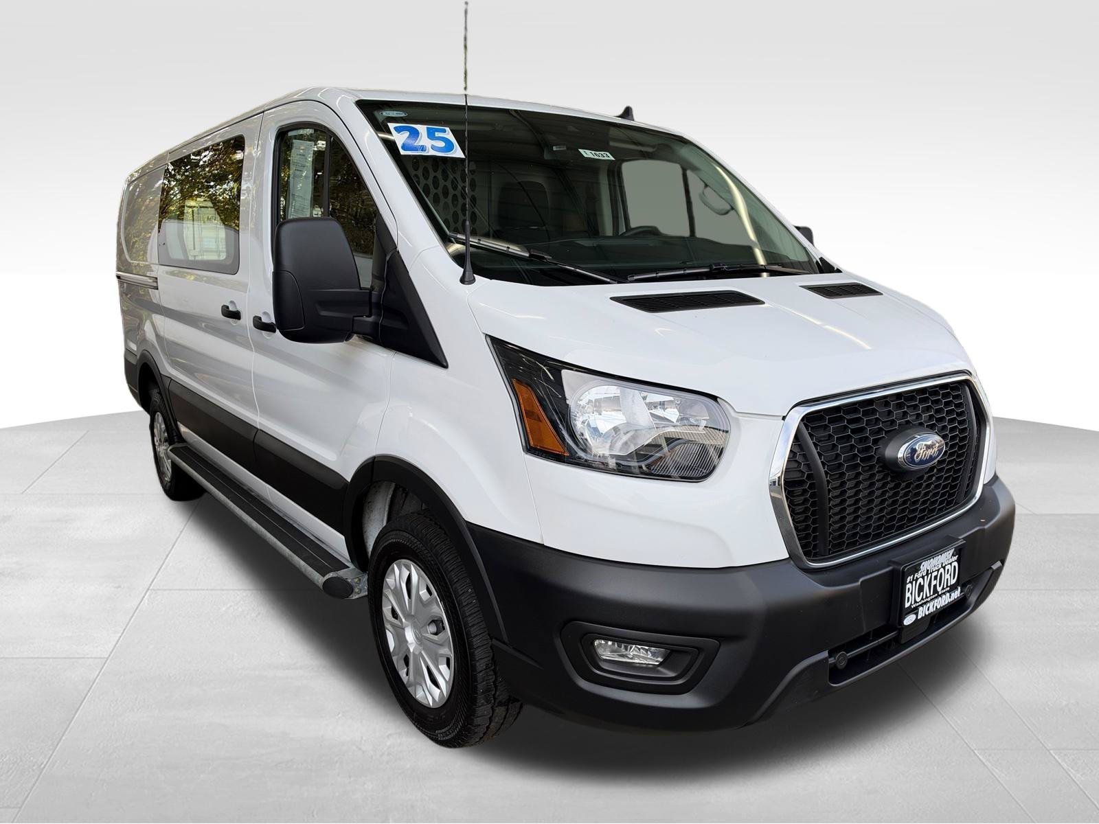 Used 2025 Ford Transit 250 Low Roof w/ Exterior Upgrade Package RWD image 3