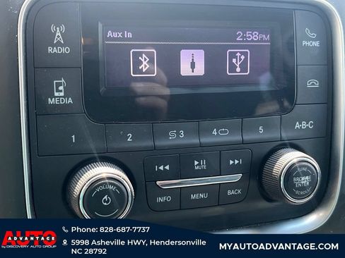 Used 2017 RAM 1500 Express AWD/4WD image 10