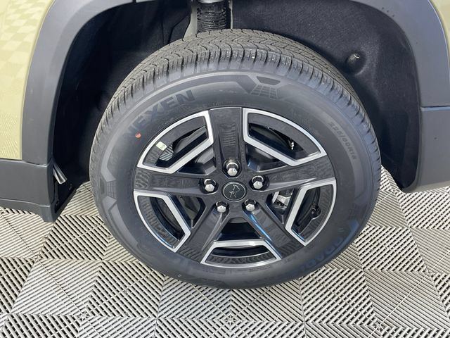 New 2026 Jeep Cherokee Laredo AWD/4WD image 12
