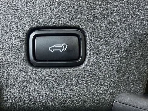 Certified 2025 Kia Sportage X-Pro AWD/4WD image 12