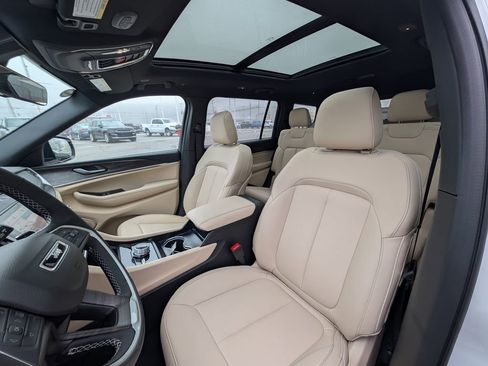 New 2026 Jeep Grand Cherokee L Limited image 13