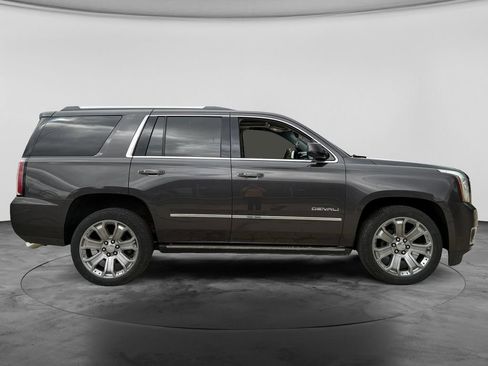 Used 2016 GMC Yukon Denali w/ Open Road Package AWD/4WD image 10