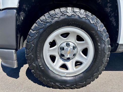 Used 2018 Chevrolet Silverado 1500 W/T w/ WT Convenience Package AWD/4WD image 21