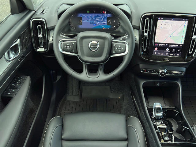 New 2026 Volvo XC40 B5 Plus w/ Climate Package AWD/4WD image 11