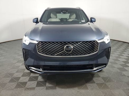 Used 2026 Volvo XC90 B6 Plus w/ Protection Package Premier AWD/4WD image 2