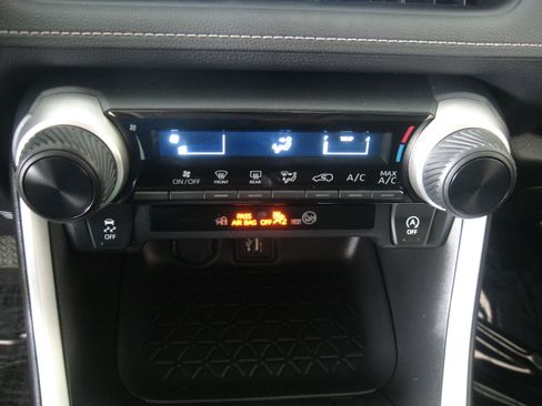 Used 2023 Toyota RAV4 LE image 14