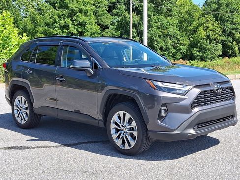 Used 2023 Toyota RAV4 XLE Premium AWD/4WD image 3